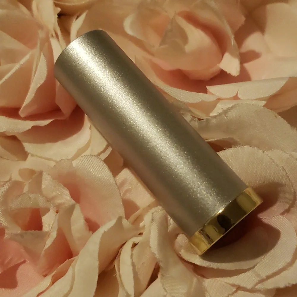 🧚‍♀️BRUISE Urban Decay DISCONTINUED Lipstick NWOBOX